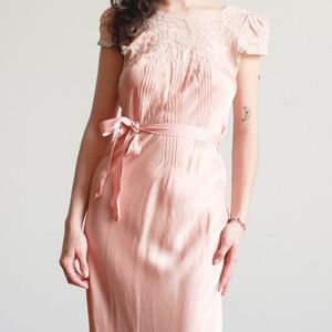 1930s Ballet Pink Silk Charmeuse Bias Cut Cap Sleeve Dress Vintage Antique Lace